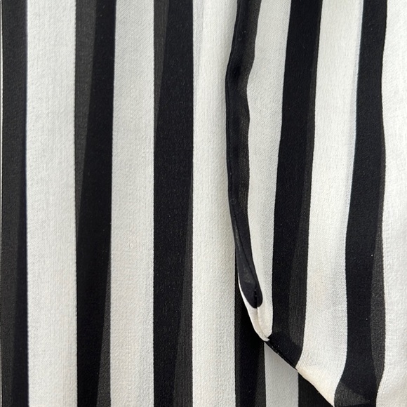 Polo by Ralph Lauren Black and White Silk Blouse - Picture 3 of 4